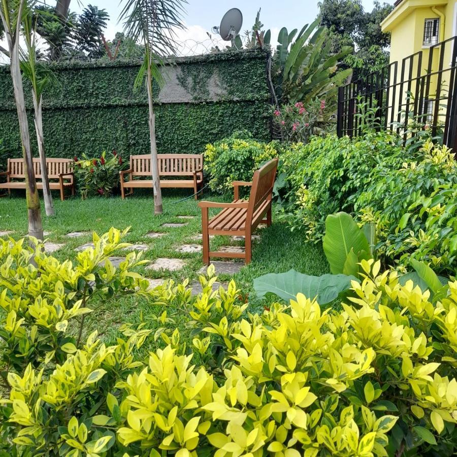 Riad Prince Louis Yaounde Luaran gambar