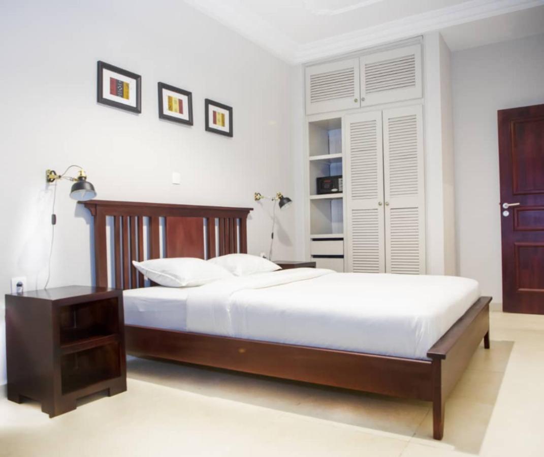 Riad Prince Louis Yaounde Luaran gambar
