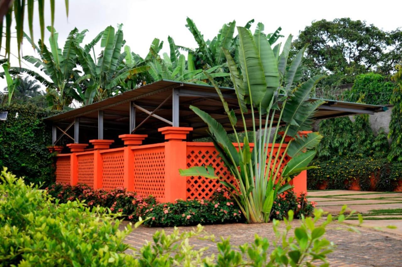Riad Prince Louis Yaounde Luaran gambar