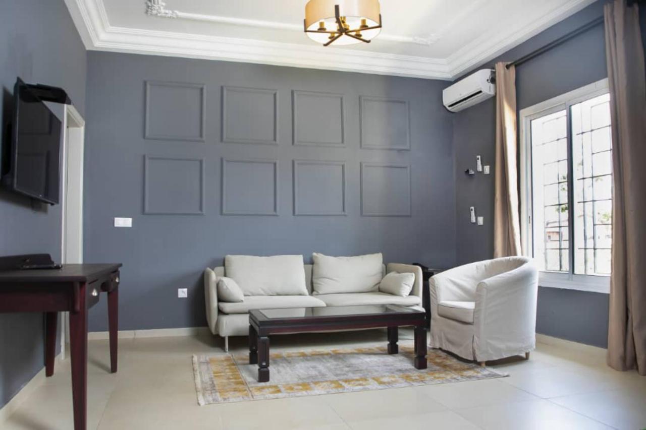 Riad Prince Louis Yaounde Luaran gambar